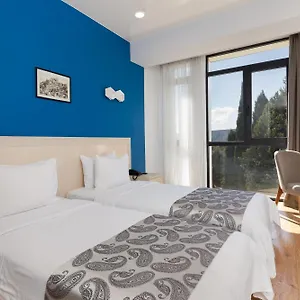 Hotel Iveria, Tbilisi